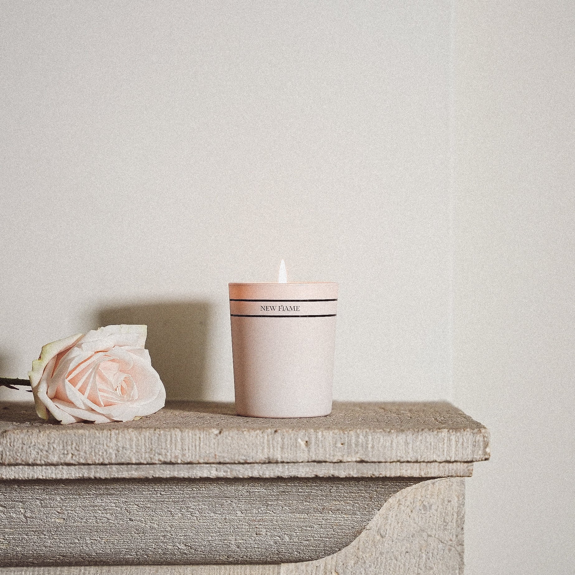 LONDON CANDLE - New Flame